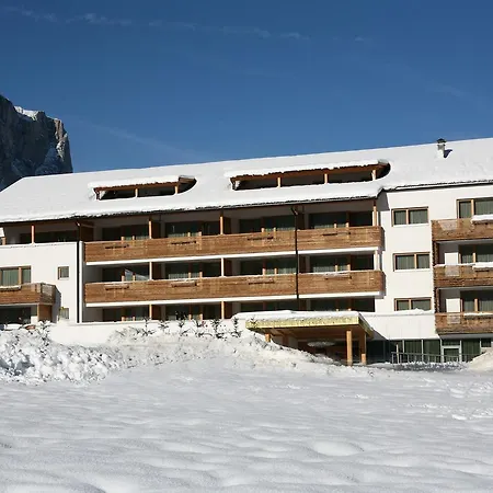 Alpine Ciasa Lara 4*