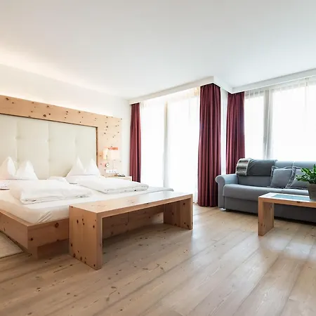 Alpine Ciasa Lara Hotel La Villa (Trentino Alto Adige)